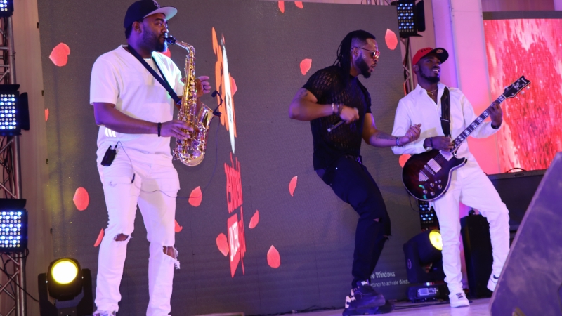 Flavour, Ijele 1 of Africa, performing at BOSS FM 95.5 2020 Valentine Day Special