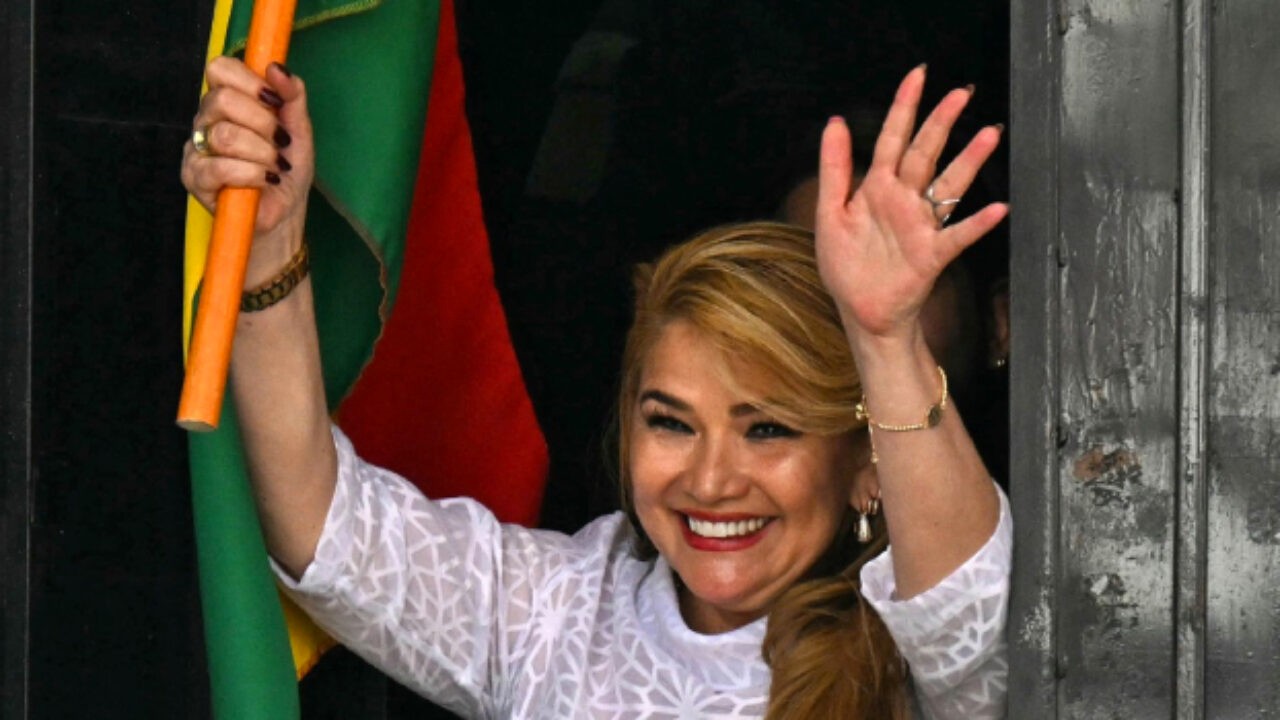 BOLIVIAN EX-PRESIDENT ANEZ LEAVES PRISON AFTER SENTENCE ANNULLED￼