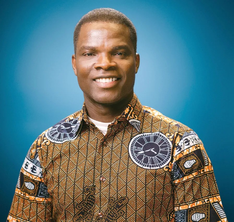 Nigerian lecturer bags award in Canada